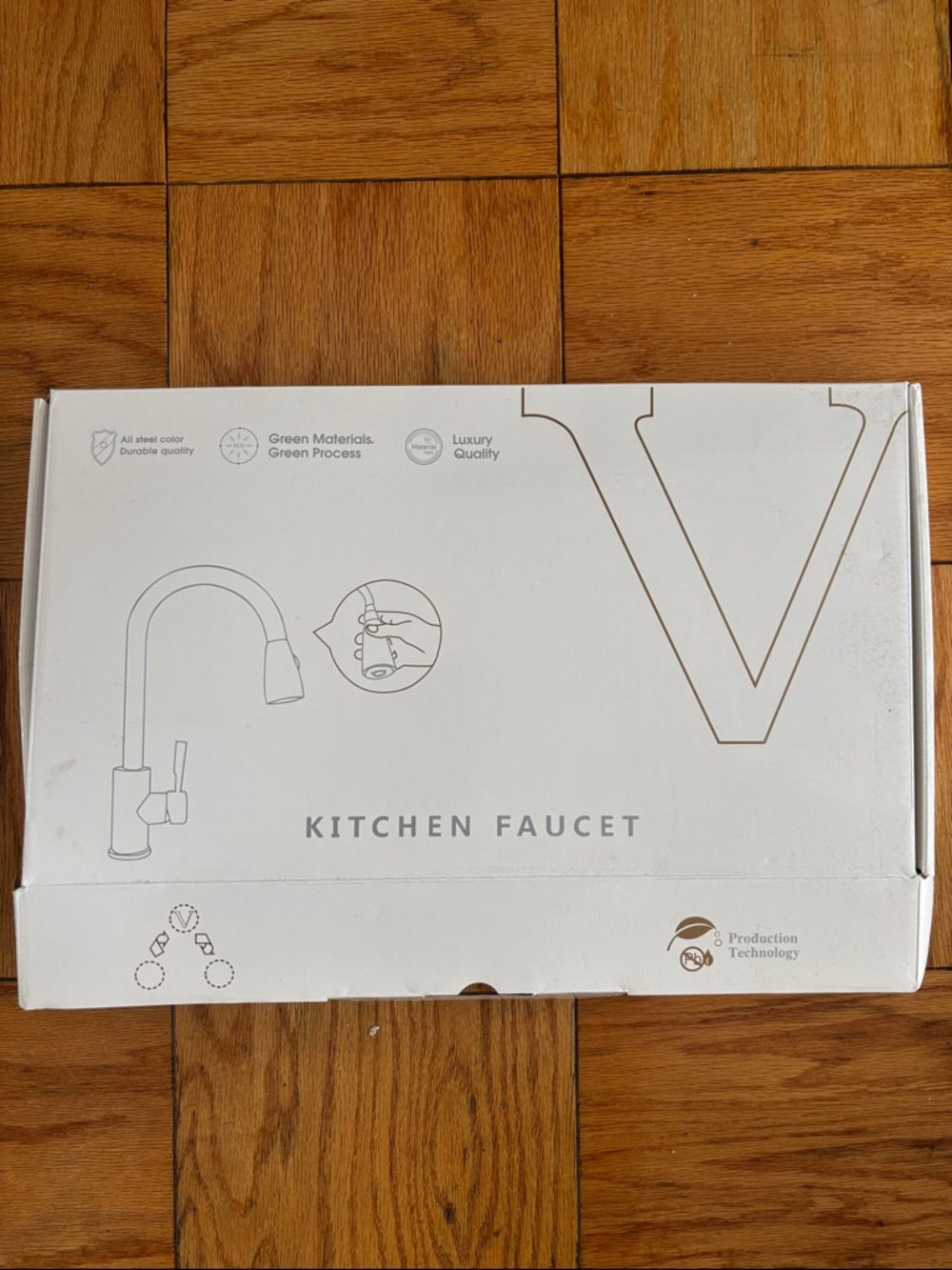 ✨New In Box✨ Single Hole Pull Down Kitchen Faucet Brushed Nickel Has All Parts